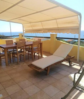 3 bedrooms villa at Magomadas 10 m away from the beach with sea view terrace and wifi Magomadas